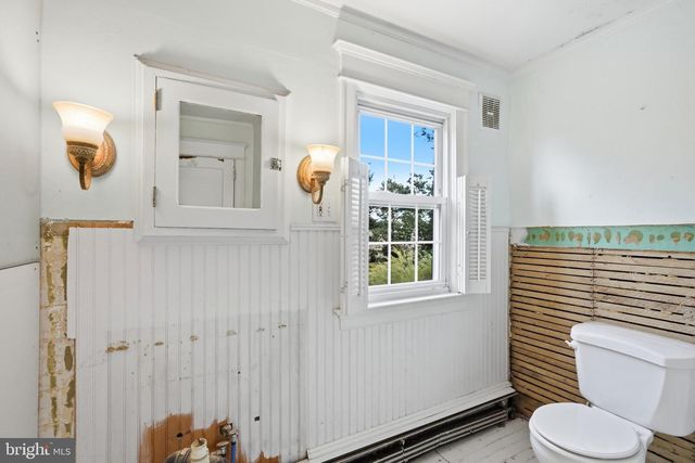19 MT VERNON AVE, Pitman, NJ 08071