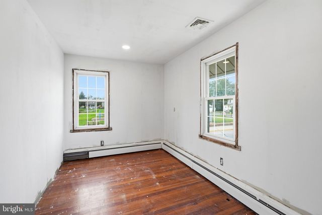 19 MT VERNON AVE, Pitman, NJ 08071