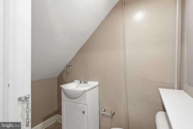 19 MT VERNON AVE, Pitman, NJ 08071
