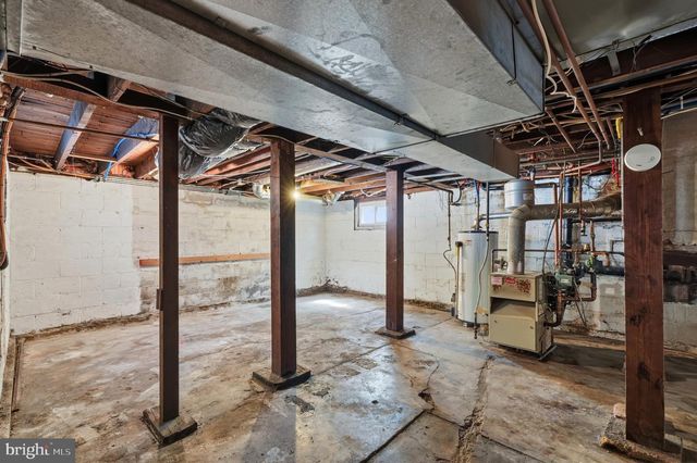19 MT VERNON AVE, Pitman, NJ 08071