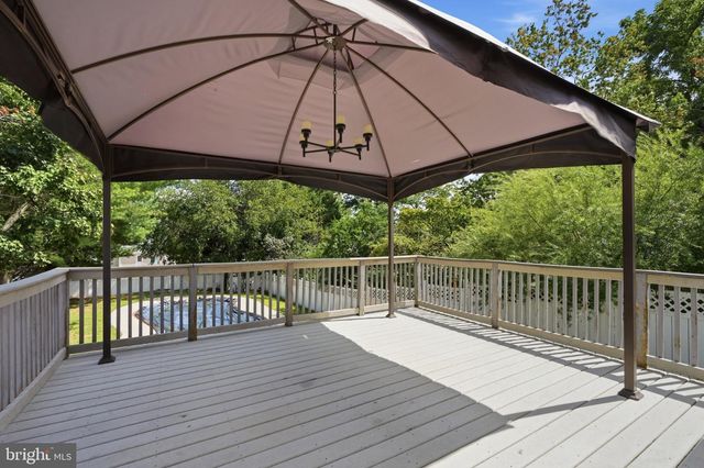19 MT VERNON AVE, Pitman, NJ 08071