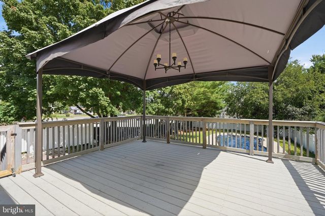 19 MT VERNON AVE, Pitman, NJ 08071