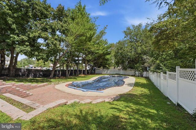 19 MT VERNON AVE, Pitman, NJ 08071
