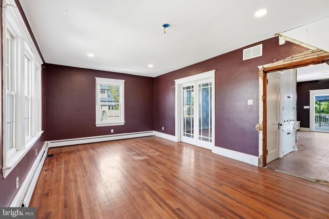 19 MT VERNON AVE, Pitman, NJ 08071