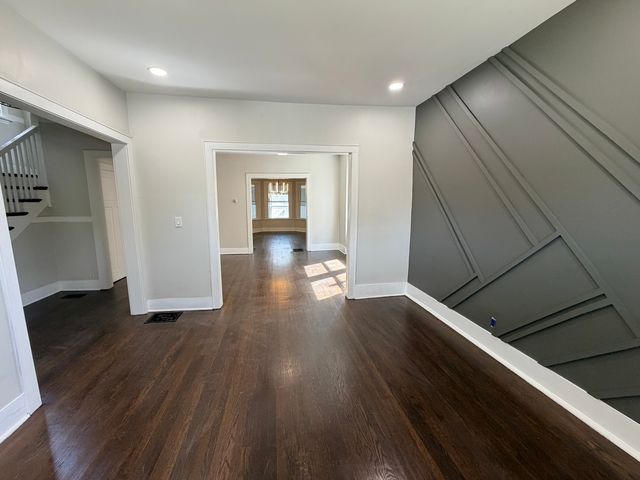 11415 S Prairie Avenue, Chicago, IL 60628
