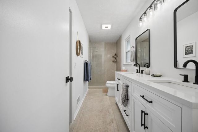 801 Sandra Lynn Lane, Woodstock, GA 30188