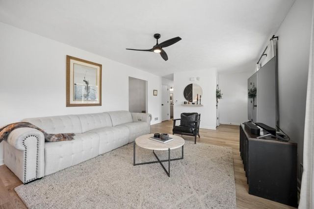 801 Sandra Lynn Lane, Woodstock, GA 30188