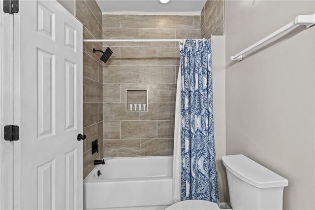 6396 Loch Arbor Drive, Flowery Branch, GA 30542