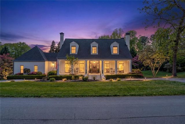 6396 Loch Arbor Drive, Flowery Branch, GA 30542