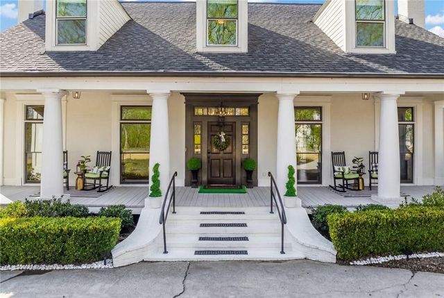 6396 Loch Arbor Drive, Flowery Branch, GA 30542