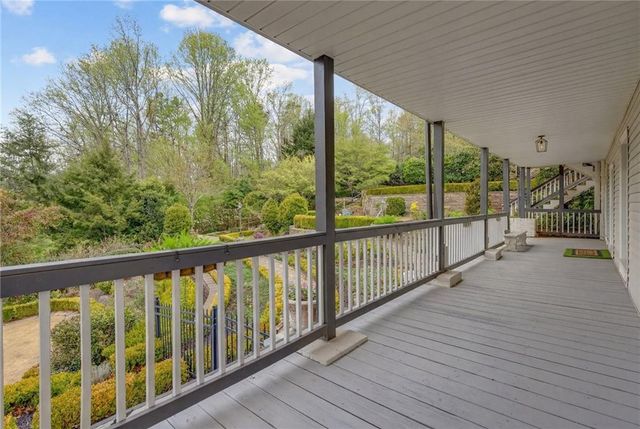 6396 Loch Arbor Drive, Flowery Branch, GA 30542