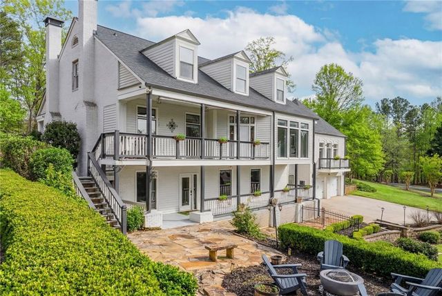 6396 Loch Arbor Drive, Flowery Branch, GA 30542