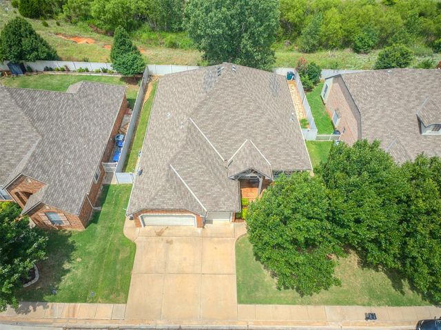 16609 Village Garden Drive, Edmond, OK 73012