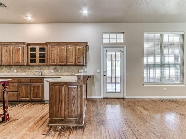 16609 Village Garden Drive, Edmond, OK 73012