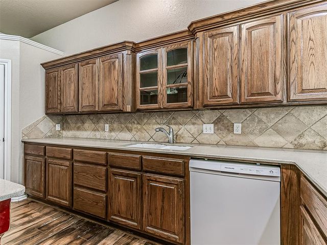 16609 Village Garden Drive, Edmond, OK 73012