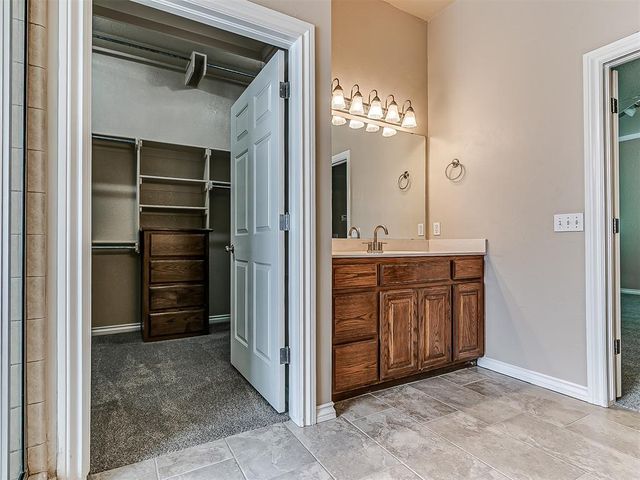 16609 Village Garden Drive, Edmond, OK 73012