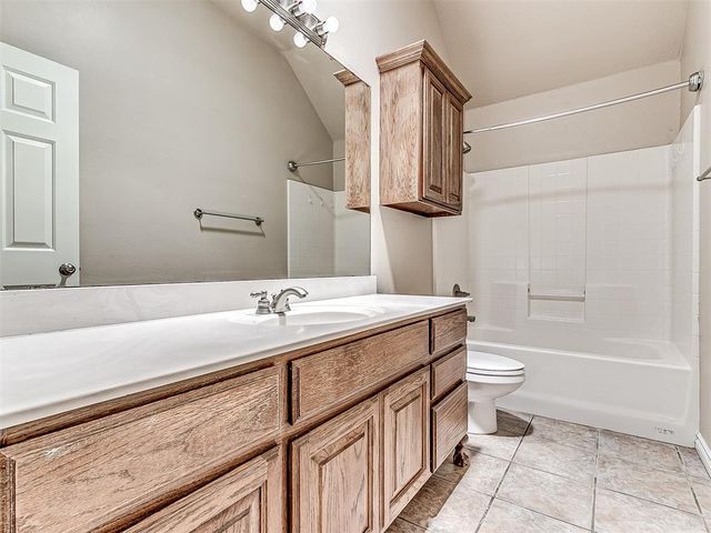 16609 Village Garden Drive, Edmond, OK 73012