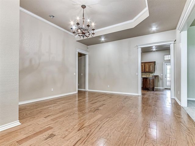 16609 Village Garden Drive, Edmond, OK 73012