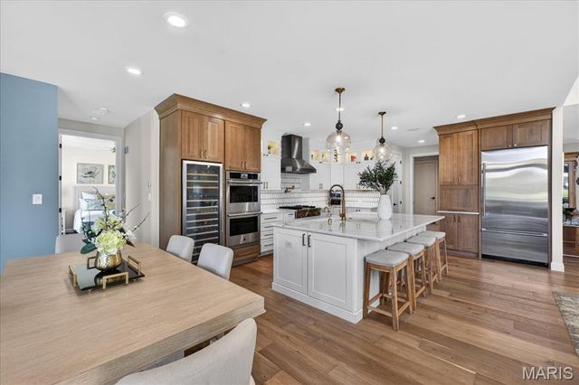 1228 Gooseberry Lane, Chesterfield, MO 63005