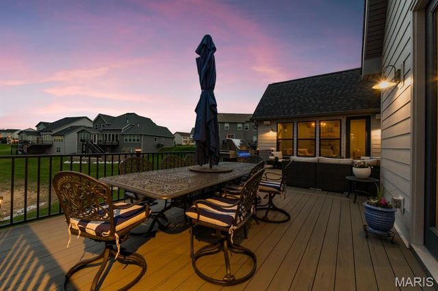1228 Gooseberry Lane, Chesterfield, MO 63005