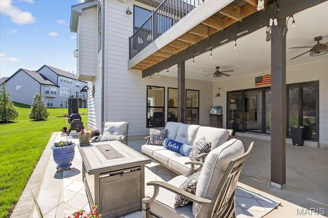1228 Gooseberry Lane, Chesterfield, MO 63005