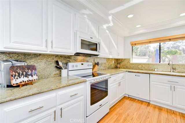 5192 Duenas, Laguna Woods, CA 92637