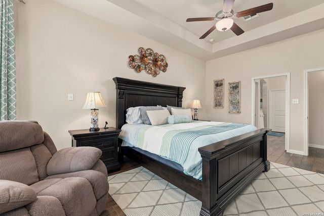 909 BEECHWOOD LN, New Braunfels, TX 78130