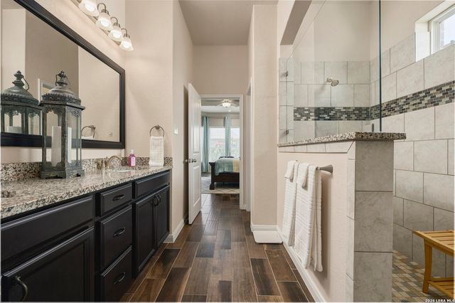 909 BEECHWOOD LN, New Braunfels, TX 78130