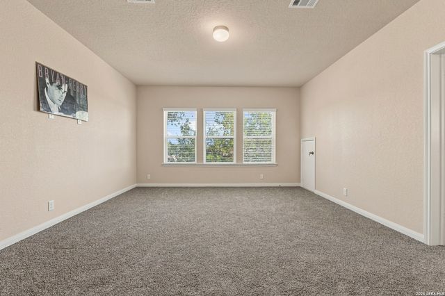 909 BEECHWOOD LN, New Braunfels, TX 78130