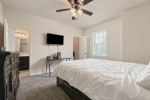 909 BEECHWOOD LN, New Braunfels, TX 78130