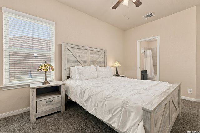 909 BEECHWOOD LN, New Braunfels, TX 78130