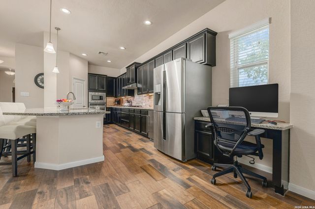 909 BEECHWOOD LN, New Braunfels, TX 78130