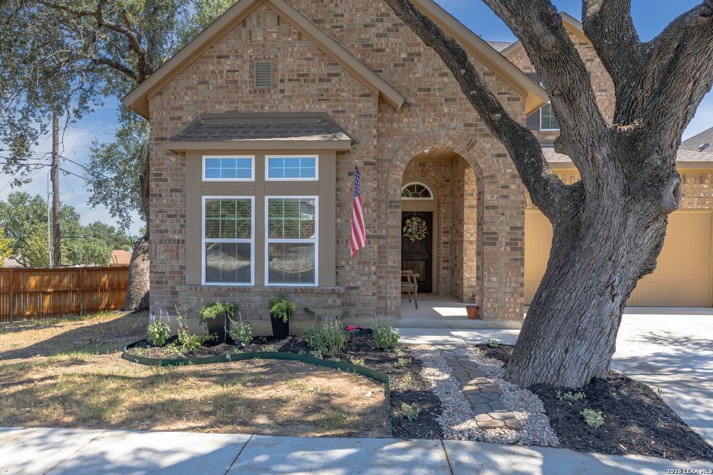 909 BEECHWOOD LN, New Braunfels, TX 78130