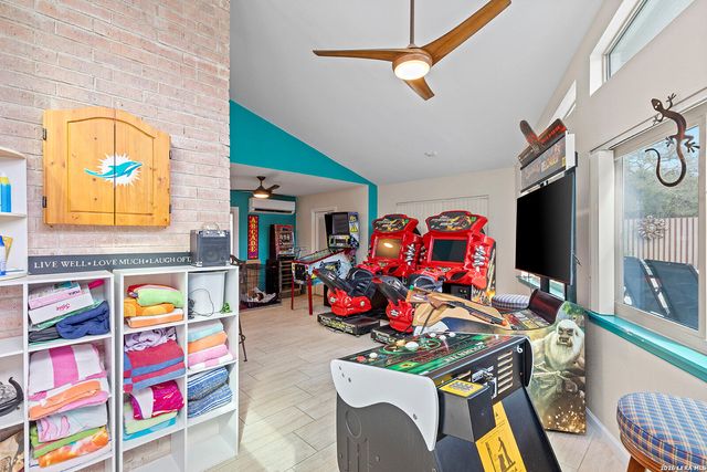 7635 Tippit, San Antonio, TX 78240