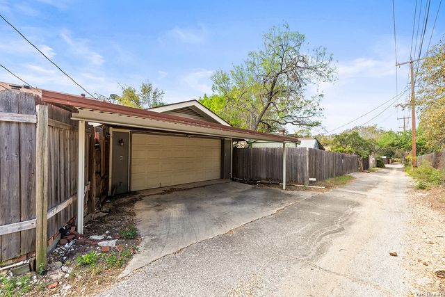 7635 Tippit, San Antonio, TX 78240