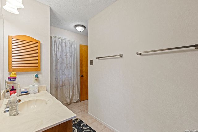 7635 Tippit, San Antonio, TX 78240