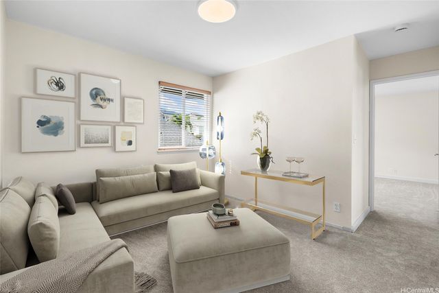 98-2078 Kaahumanu Street E, Aiea, HI 96701