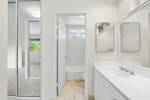 98-2078 Kaahumanu Street E, Aiea, HI 96701