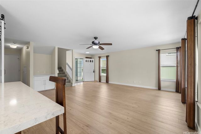98-2078 Kaahumanu Street E, Aiea, HI 96701