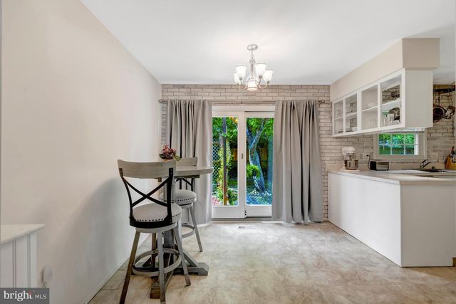 4106 MARBLE LN, Fairfax, VA 22033