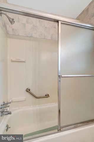 4106 MARBLE LN, Fairfax, VA 22033