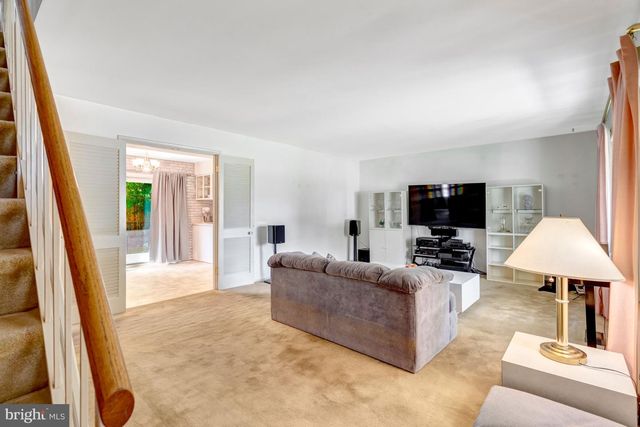 4106 MARBLE LN, Fairfax, VA 22033