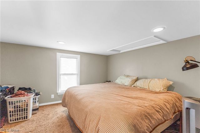 422 W Smith Road, Medina, OH 44256
