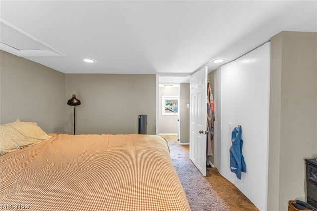 422 W Smith Road, Medina, OH 44256