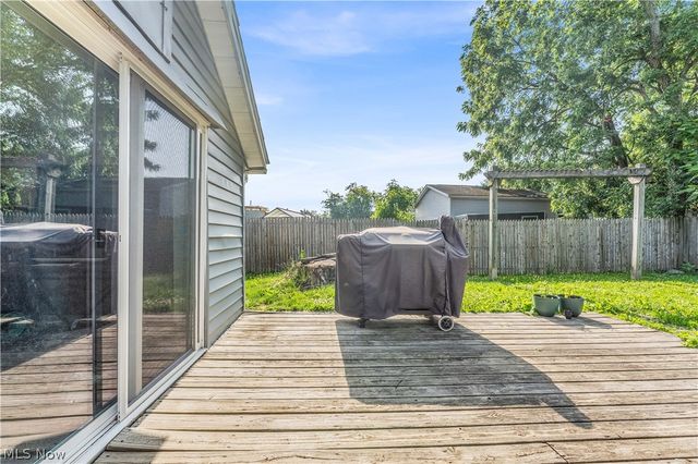 422 W Smith Road, Medina, OH 44256