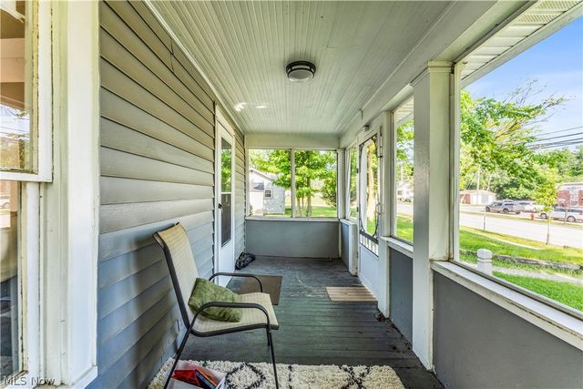 422 W Smith Road, Medina, OH 44256