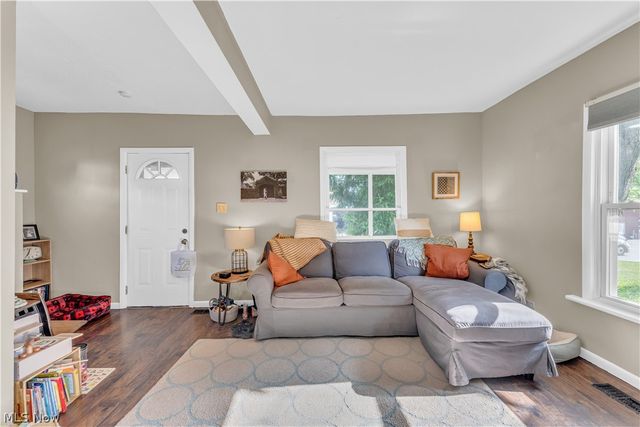 422 W Smith Road, Medina, OH 44256