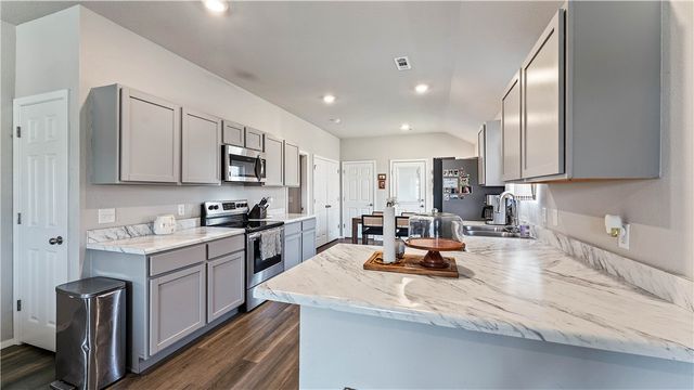 5428 Big Sky Avenue, Springdale, AR 72764