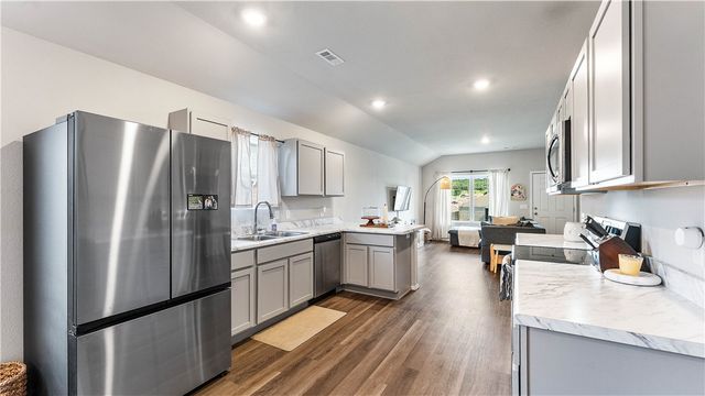 5428 Big Sky Avenue, Springdale, AR 72764