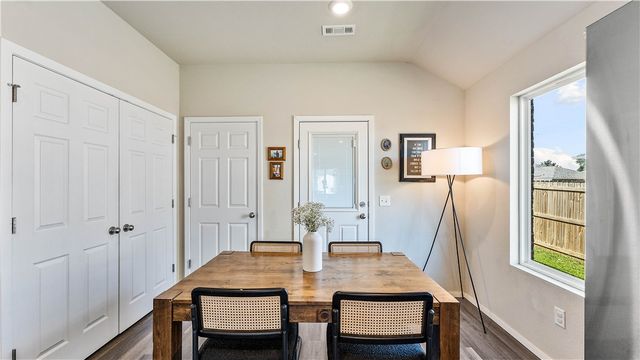 5428 Big Sky Avenue, Springdale, AR 72764